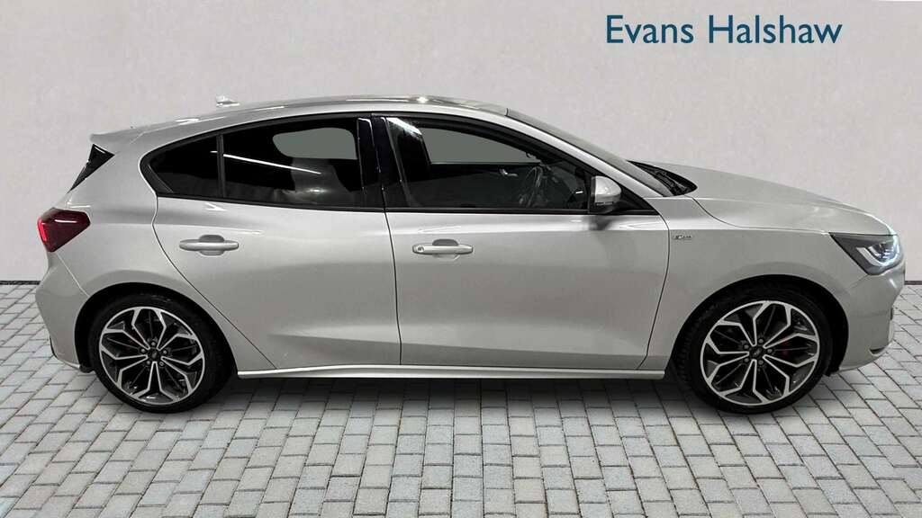 Ford Focus 1.0 Ecoboost Hybrid Mhev St-line X 2024 EJ73YKA Silver #3