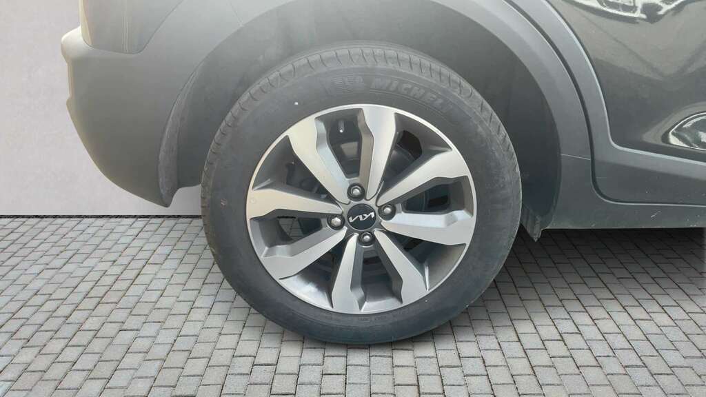 Kia Stonic 1.0T Gdi 98 2 Dct 2025 UXZ8918 Black #5