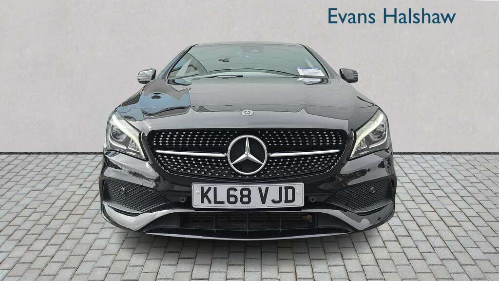 Mercedes-Benz CLA Class 220D Amg Line Night Edition Tip 2019 Black #4