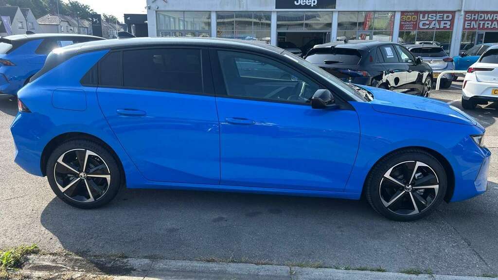 Vauxhall Astra 1.2 Turbo 130 Griffin 2026 Blue #5
