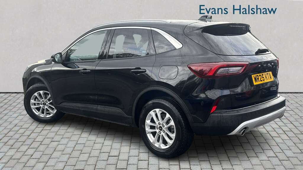 Ford Kuga 1.5 Ecoboost Titanium 2025 Black #2