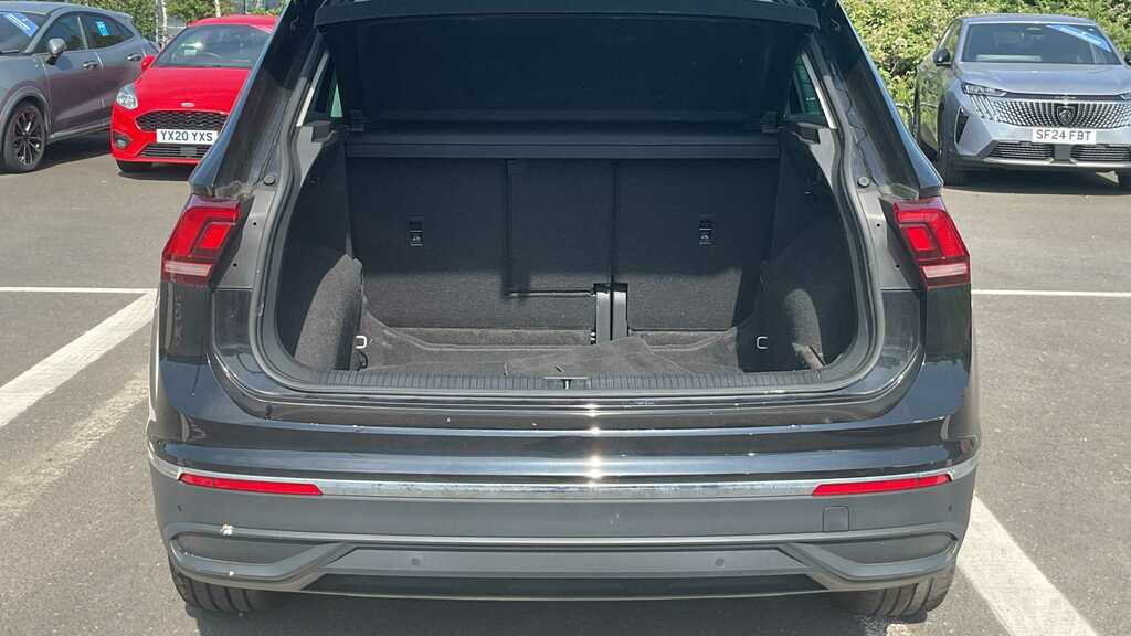 Volkswagen Tiguan 1.5 Tsi 150 Life Dsg 2023 AMZ7684 Black #6