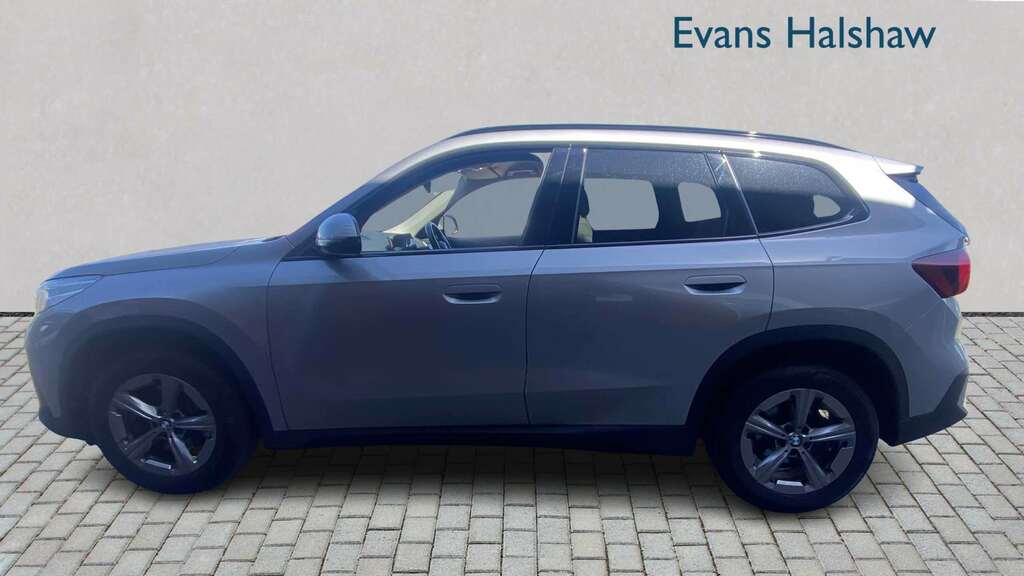 BMW X1 Xline Blue #4