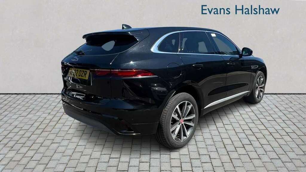 Jaguar F-Pace 2.0 D200 R-dynamic Se Awd 2022 Black #3