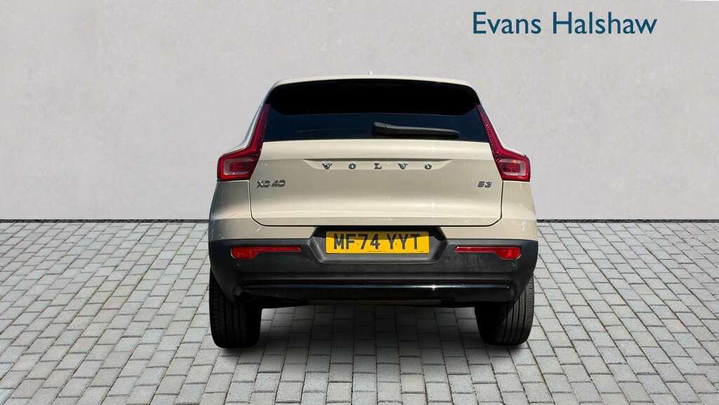 Volvo XC40 2.0 B3p Plus Dark 2024  #3