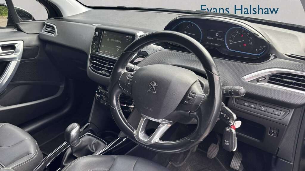 Peugeot 2008 Puretech Ss Allure  #2