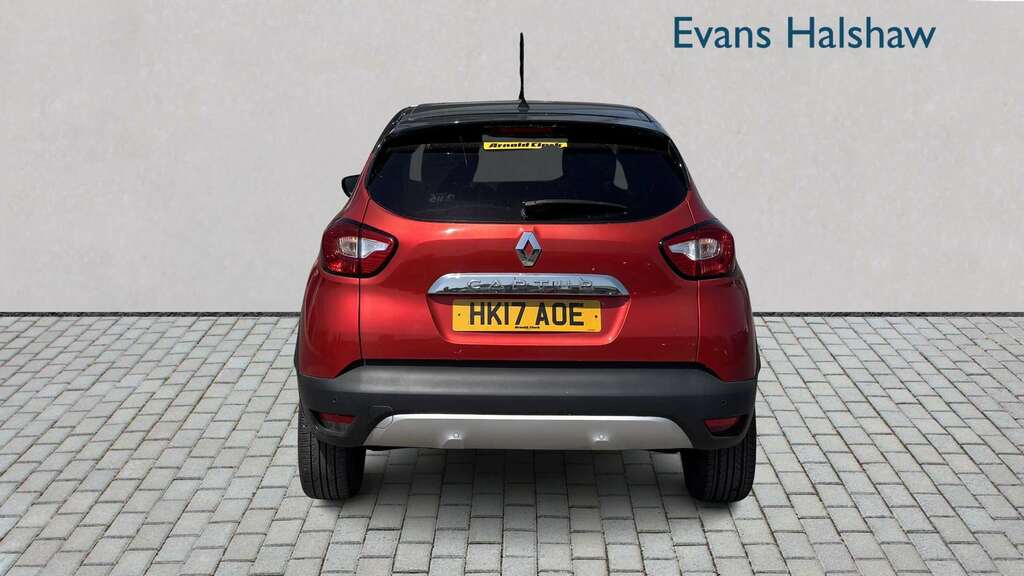 Renault Captur 0.9 Tce 90 Signature Nav 2017 Red #5