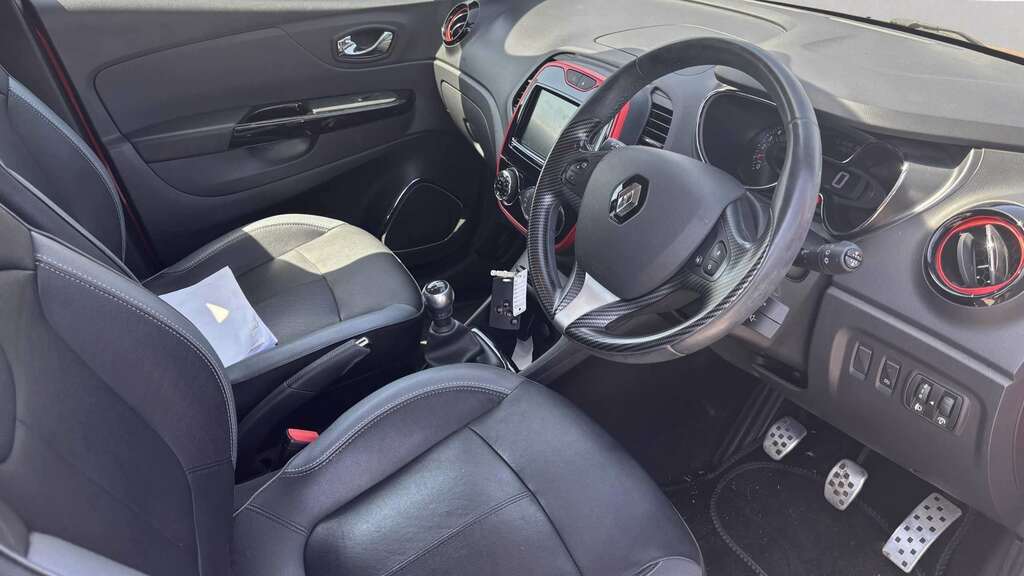 Renault Captur 0.9 Tce 90 Signature Nav 2017 Red #6