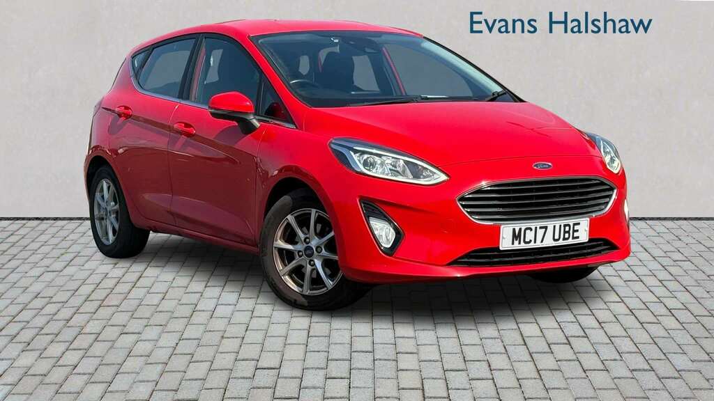 Ford Fiesta 1.1 Zetec 2017 Red