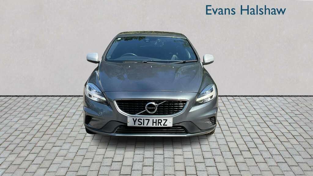 Volvo V40 D4 190 R Design Pro 2017 Grey #2