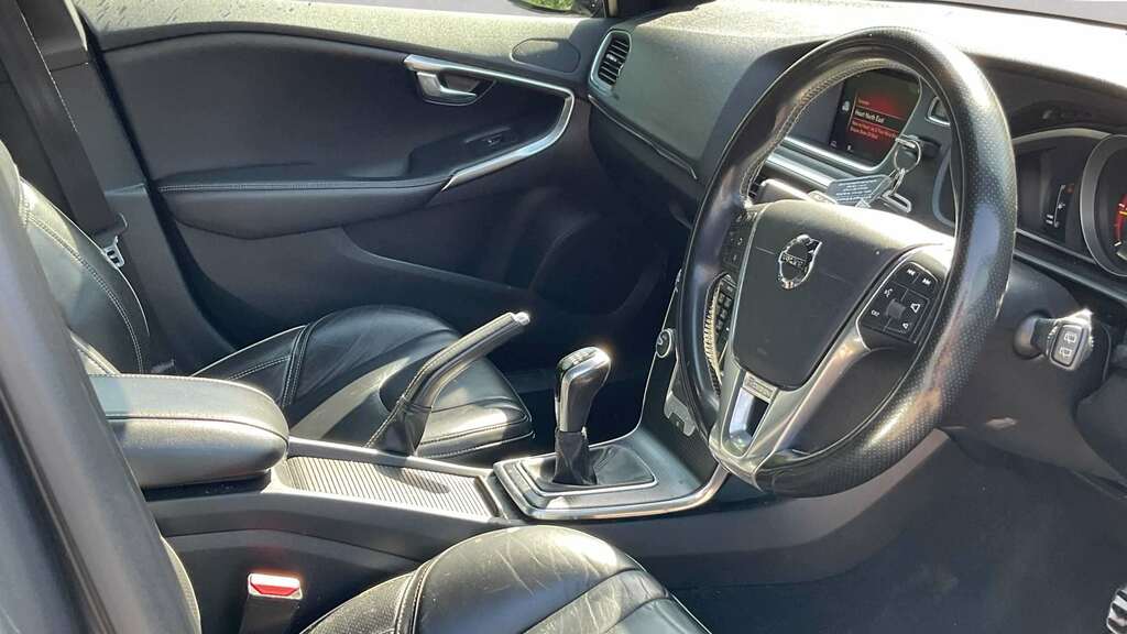 Volvo V40 D4 190 R Design Pro 2017 Grey #4