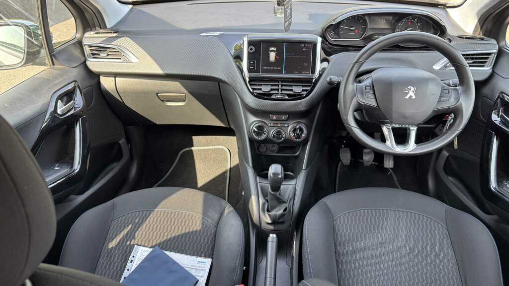 Peugeot 208 1.2 Puretech 82 Signature Start Stop 2019 Grey #6