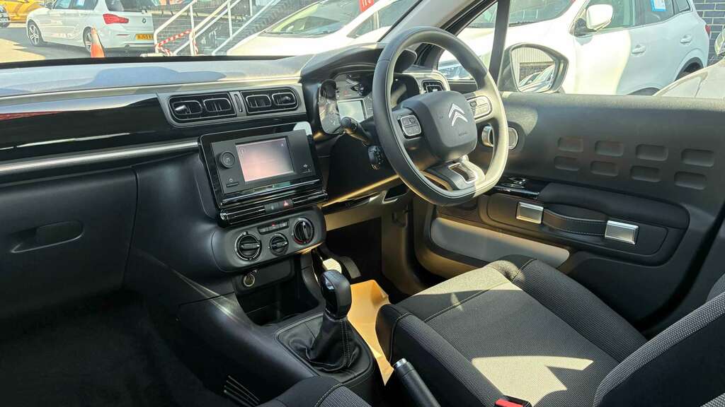 Citroen C3 1.2 Puretech 110 Shine Plus 2023 Grey #20