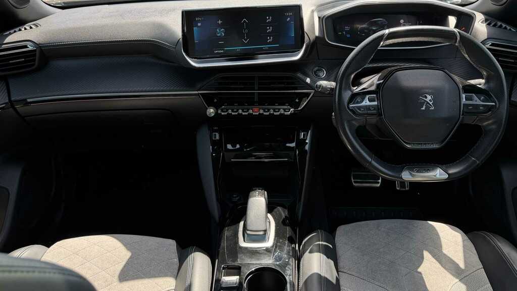 Peugeot e-2008 100Kw Gt 50Kwh 2020 Black #4