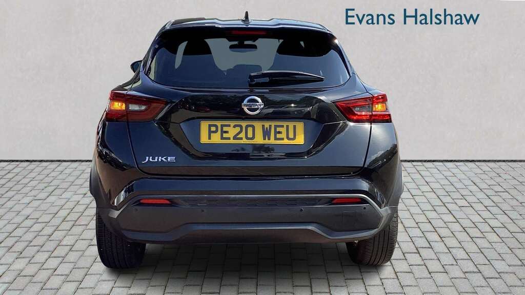Nissan Juke N-connecta Black #4