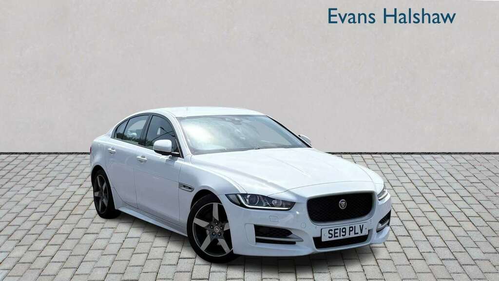 Jaguar XE 2.0D 180 R-sport 2019 White #5