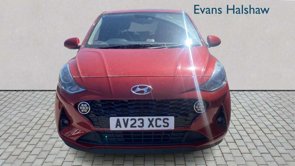 Hyundai I10 1.0 Mpi Premium 2023 Red #3