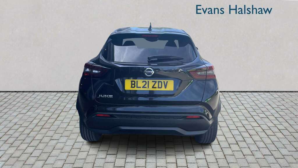Nissan Juke 1.0 Dig-t 114 Tekna 2021 BL21ZDV Black #3
