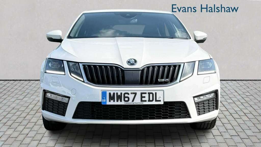 Skoda Octavia 2.0 Tdi Cr Vrs 2017 White #5