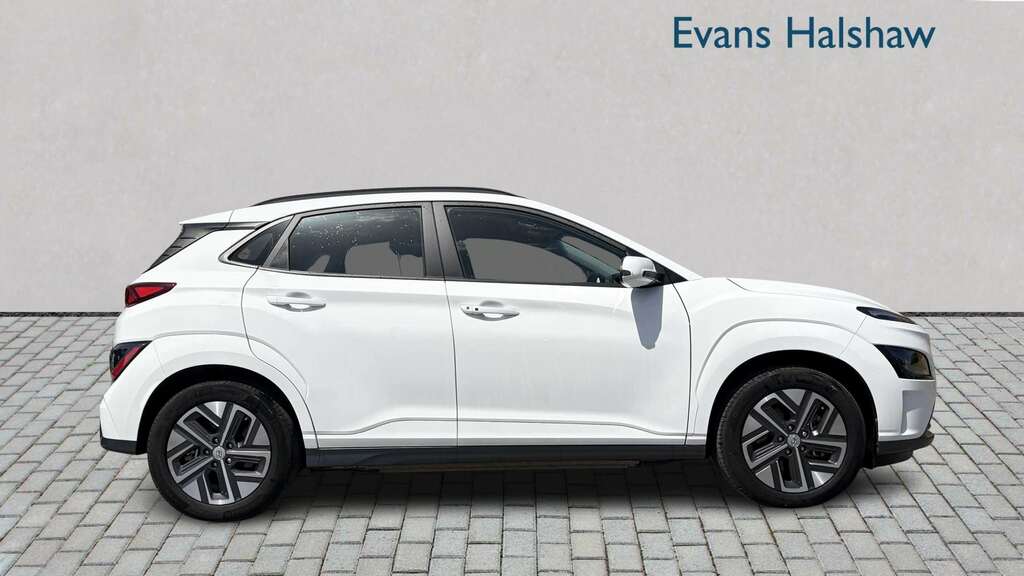 Hyundai Kona 100Kw Se Connect 39Kwh 2023 White #6