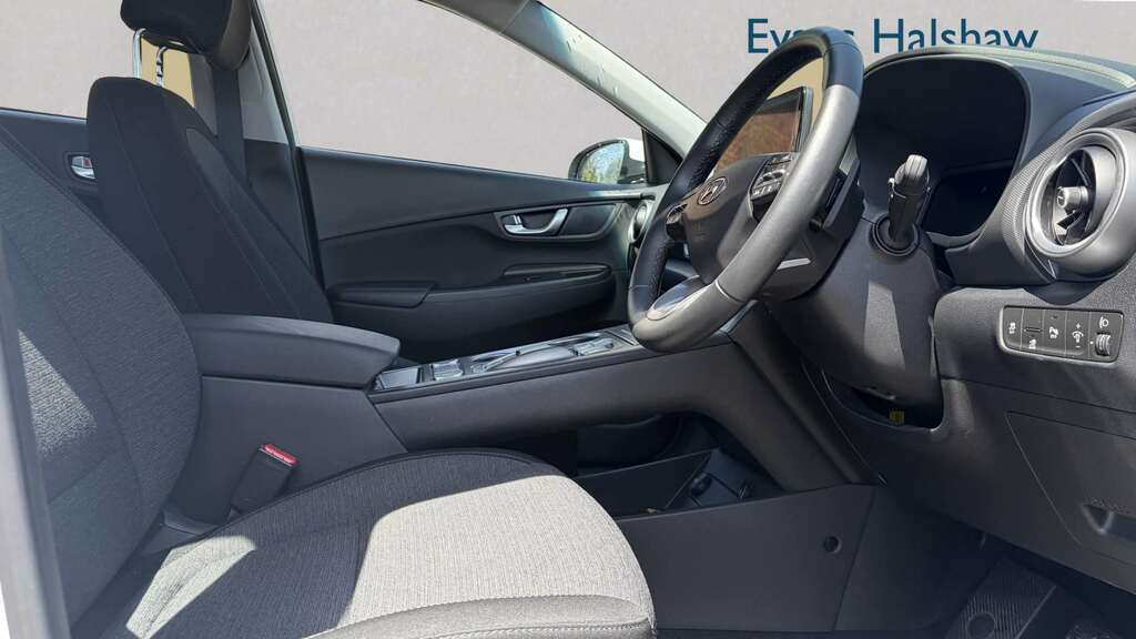 Hyundai Kona 100Kw Se Connect 39Kwh 2023 White #3