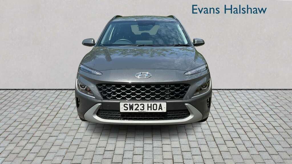 Hyundai Kona 1.0 Tgdi 48V Mhev Se Connect 2023 Grey #4