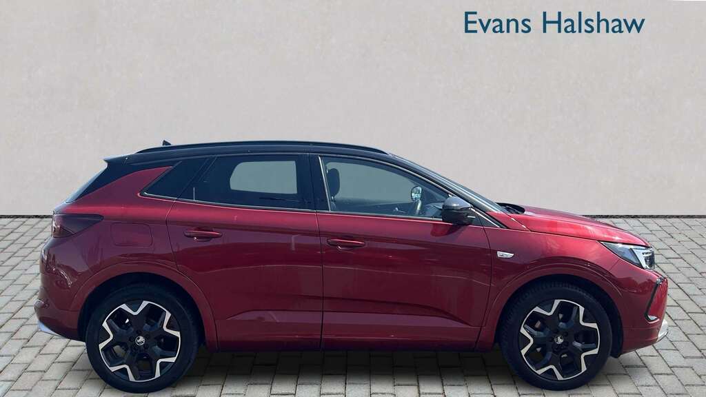 Vauxhall Grandland 1.2 Turbo Ultimate 2023 Red #4