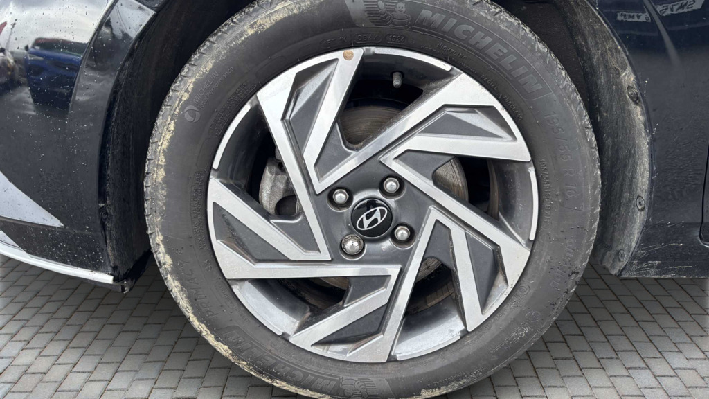 Hyundai I20 1.0T Gdi Advance 2024 Black #5