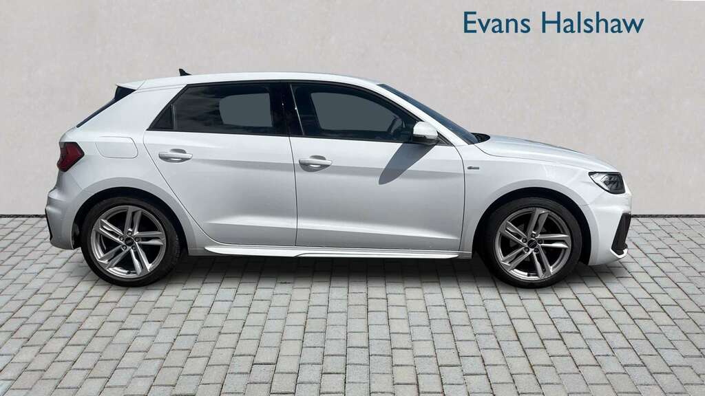 Audi A1 25 Tfsi S Line Tech Pack 2023 SH23VDN White #4