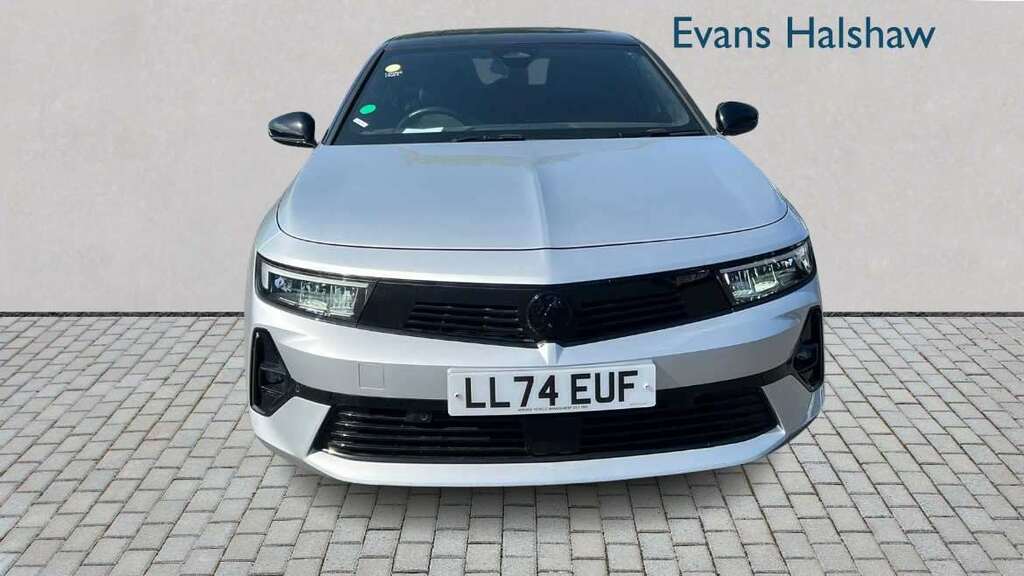 Vauxhall Astra 1.2 T Gs Nq White #2