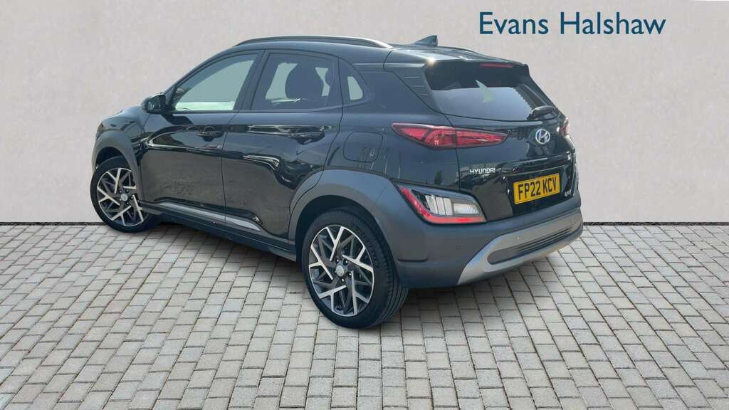 Hyundai Kona 1.6 Gdi Hybrid Premium Dct 2022 Black #2