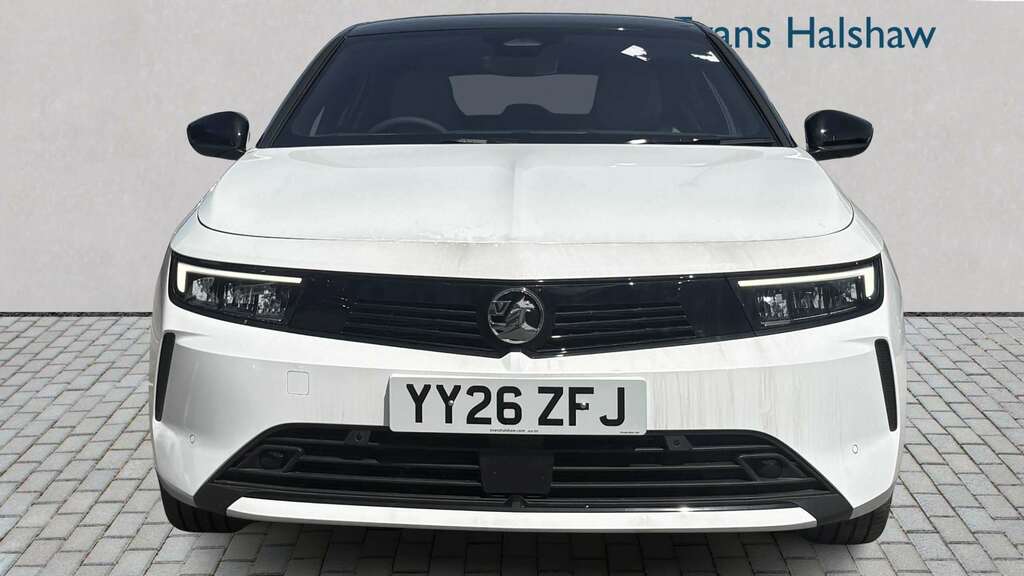Vauxhall Astra 1.2 Turbo 130 Griffin 2026 White #5