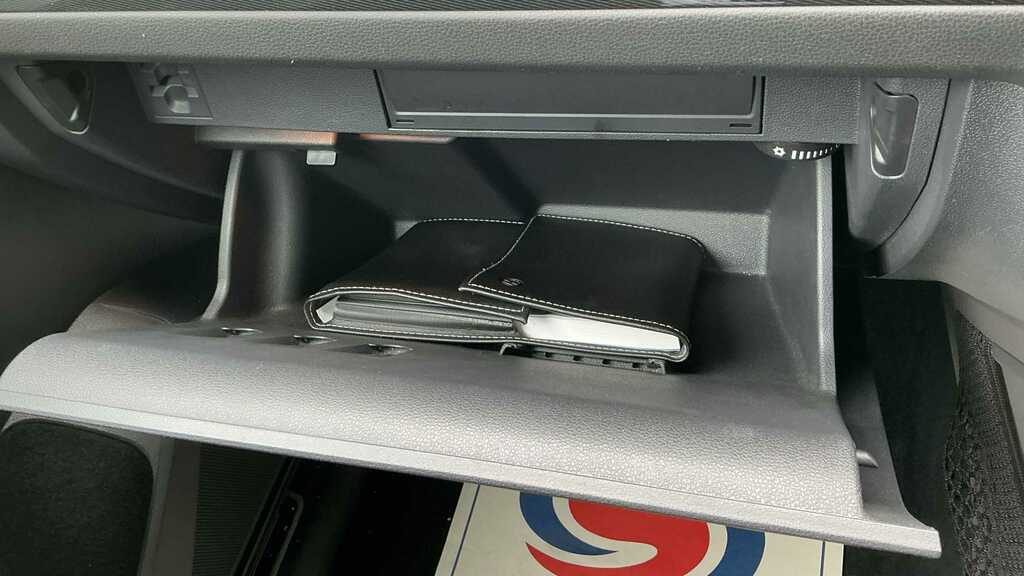 Volkswagen Tiguan Allspace Automatic Black #26