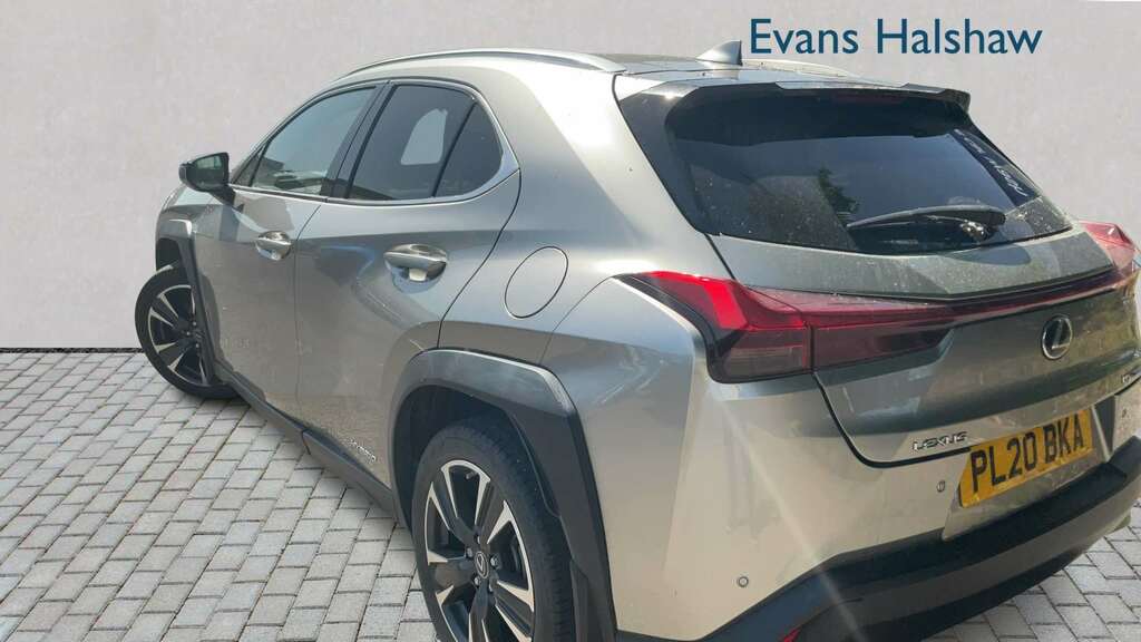 Lexus UX 250H 2.0 Takumi Cvt 2020 Silver #2