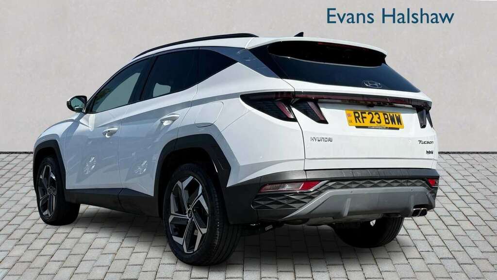 Hyundai Tucson 1.6 Tgdi Hybrid 230 Premium 2Wd 2023 RF23BWW White #2