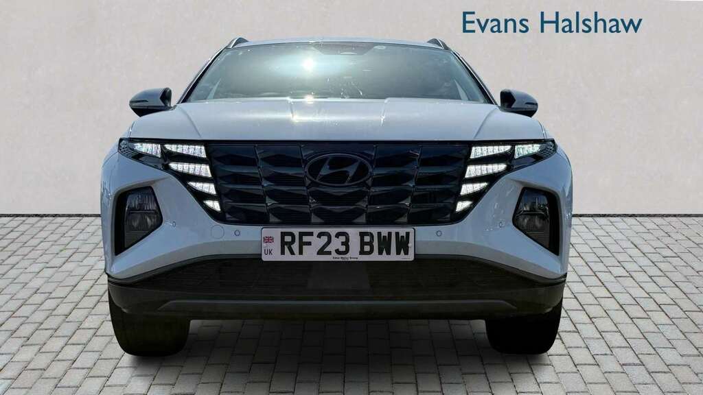 Hyundai Tucson 1.6 Tgdi Hybrid 230 Premium 2Wd 2023 RF23BWW White #4