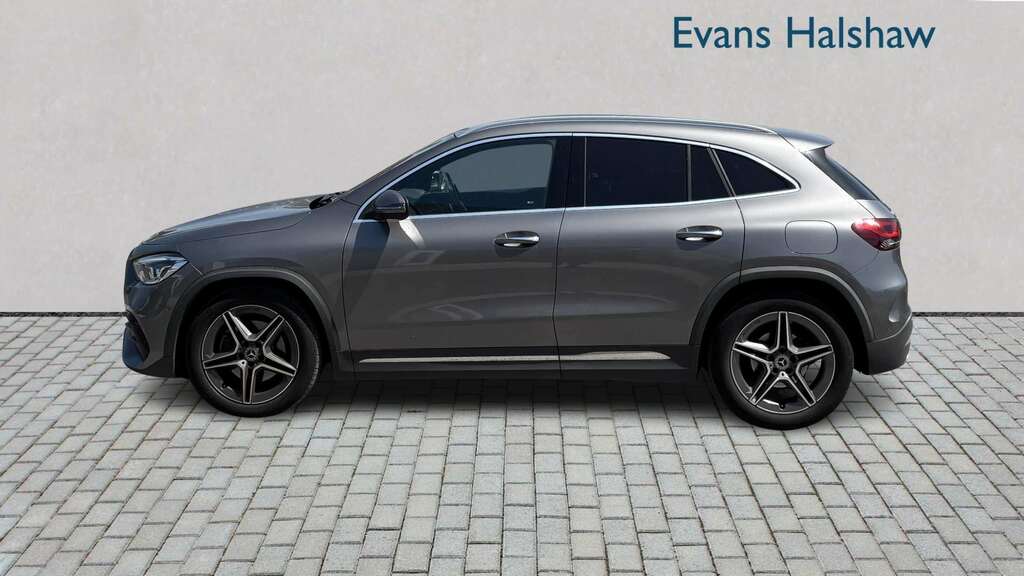 Mercedes-Benz GLA Class 200 Amg Line Executive Grey #3