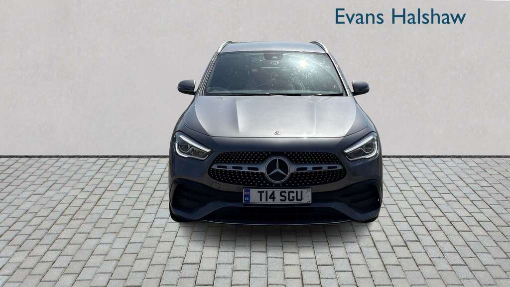 Mercedes-Benz GLA Class 200 Amg Line Executive Grey #4