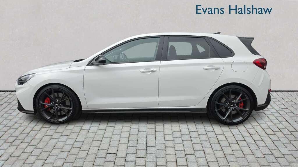 Hyundai I30 2.0T Gdi N Performance 2024 White #3