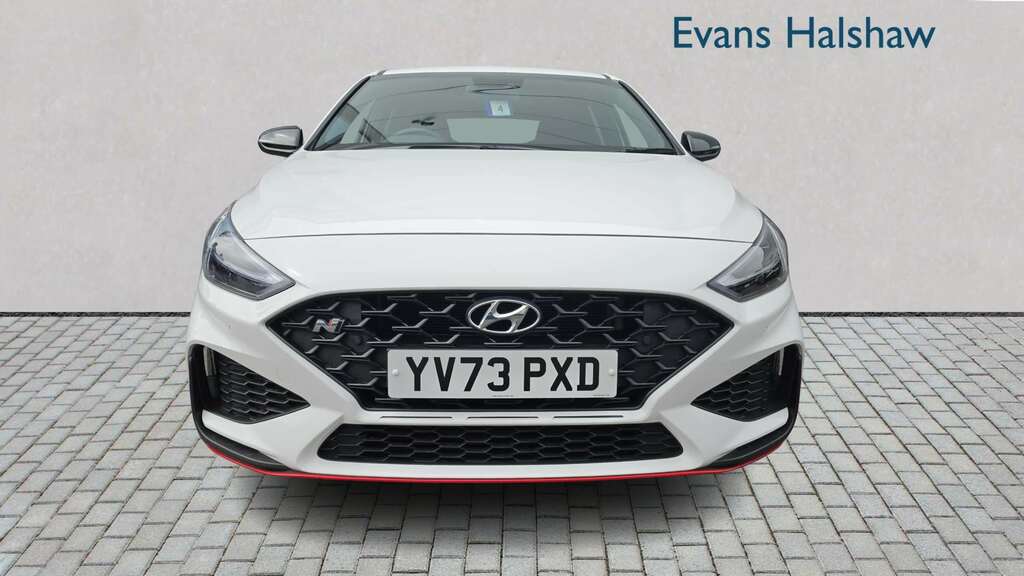 Hyundai I30 2.0T Gdi N Performance 2024 White #4