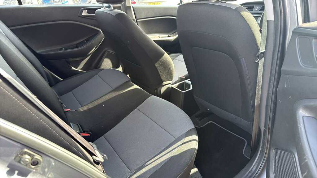 Hyundai I20 1.2 Mpi Se 32018 Grey #7