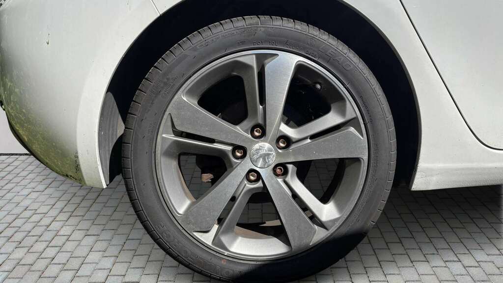 Peugeot 308 1.2 Puretech 130 Allure 2019 White #5