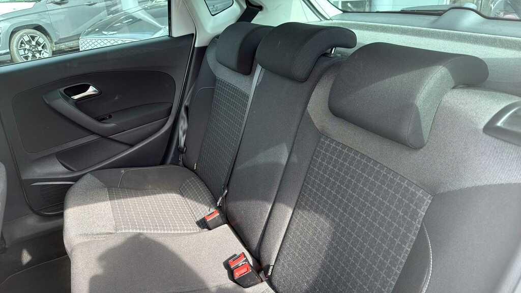 Volkswagen Polo 1.2 Tsi Bluemotion Tech Match Edition Black #13