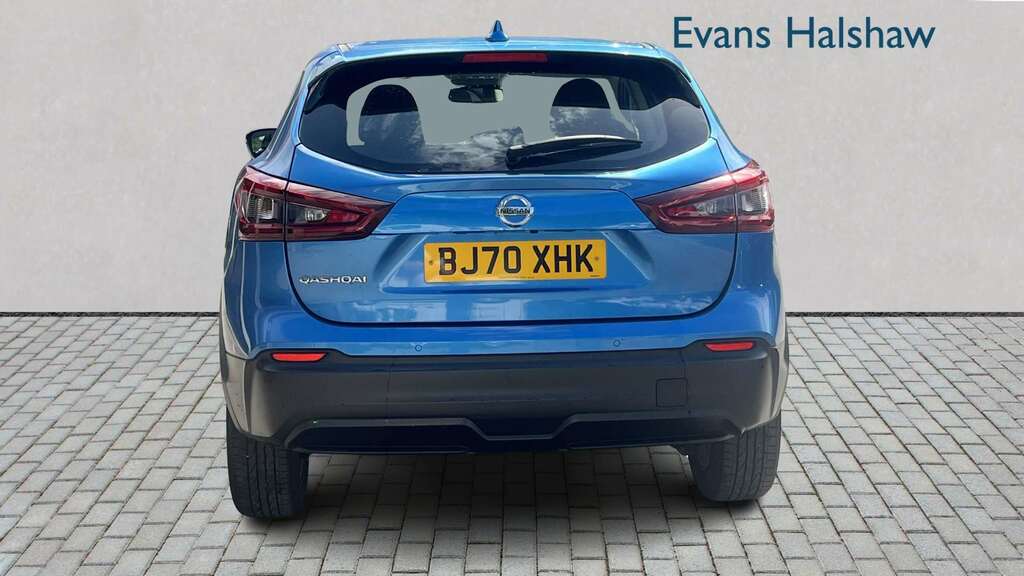 Nissan Qashqai 1.3 Dig-t Acenta Premium 2020 Blue #4
