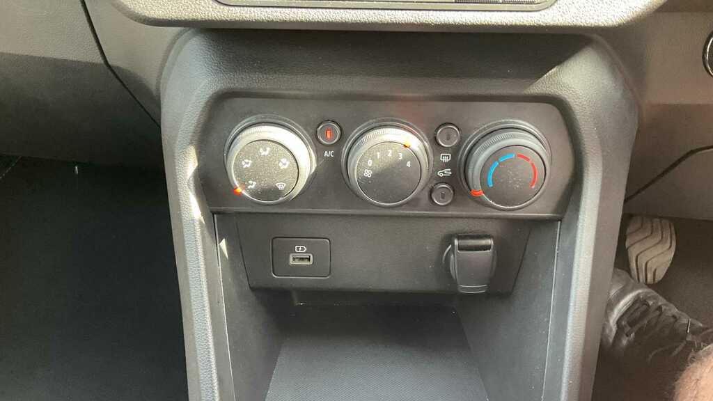 Dacia Sandero Stepway Dacia Sandero Stepway 1.0 Tce Bi-fuel Essential Blue #16