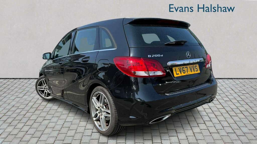 Mercedes-Benz B Class B200d Amg Line 2017 Black #2