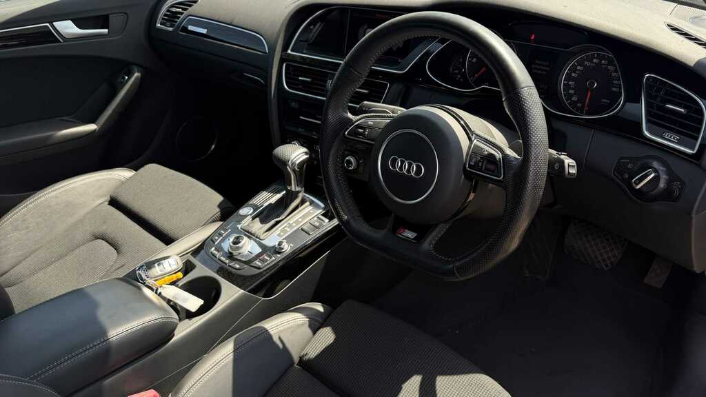 Audi A4 2.0 Tdi 177 Quattro Black Edition S Tronic 201 Grey #5