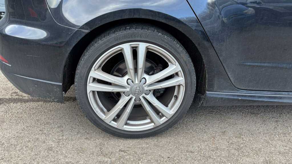Audi A3 35 Tfsi S Line 2018 MT68XAC Black #5