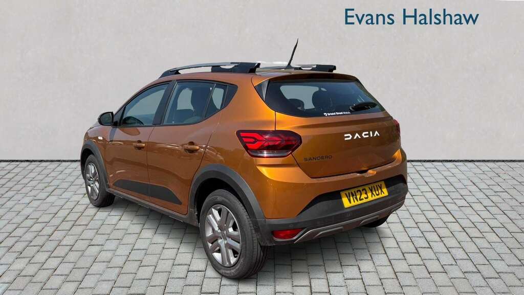 Dacia Sandero Stepway 1.0 Tce Expression Cvt 2023 Orange #3