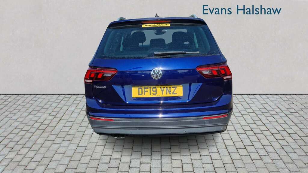 Volkswagen Tiguan R-line Tech White #4